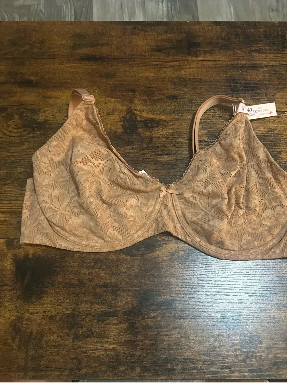 Victoria's Secret Lace Underwire Bra in Tan